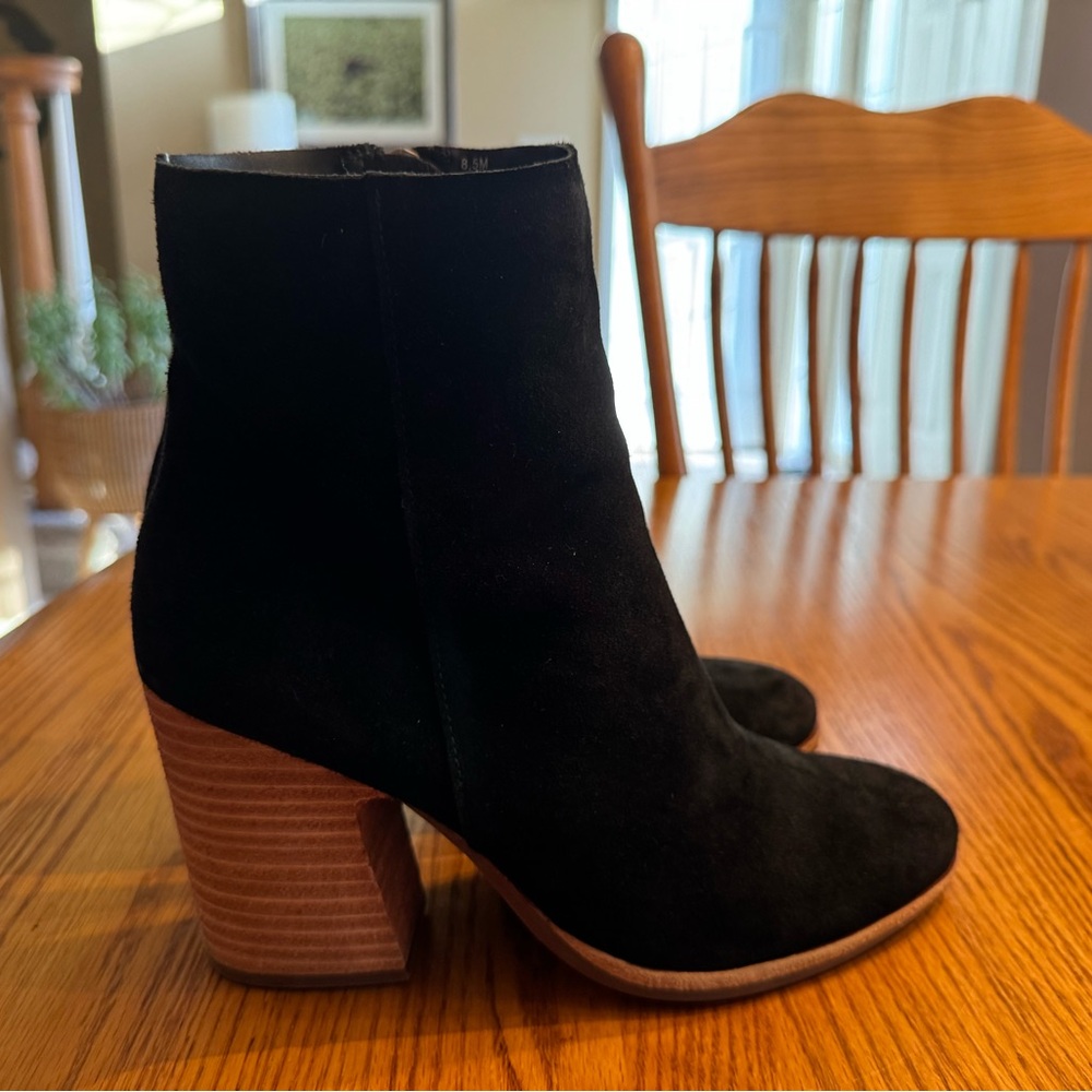 Kork Ease Pilar black suede boots size 8.5